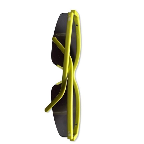 Jenny Bird The Visor Sunglasses Lemon yellow
 Shield frames Revolve $200 main image 11